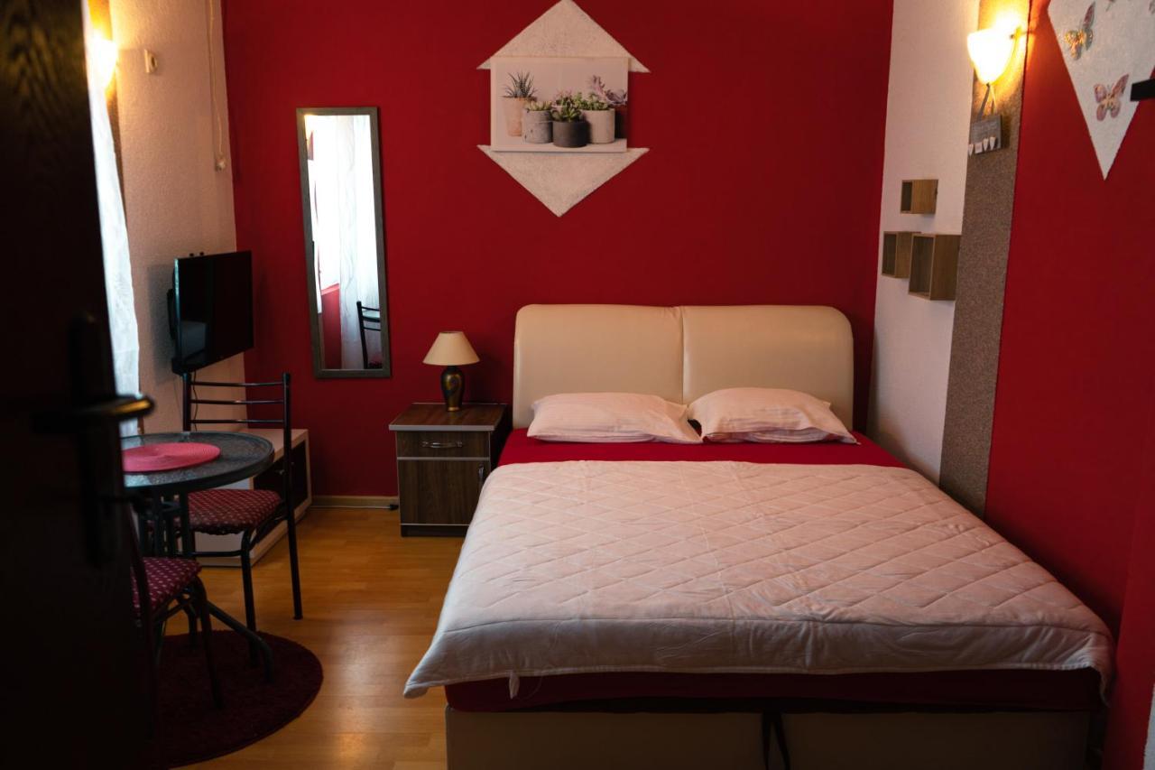 Apartments Marijana 蒂瓦特 外观 照片